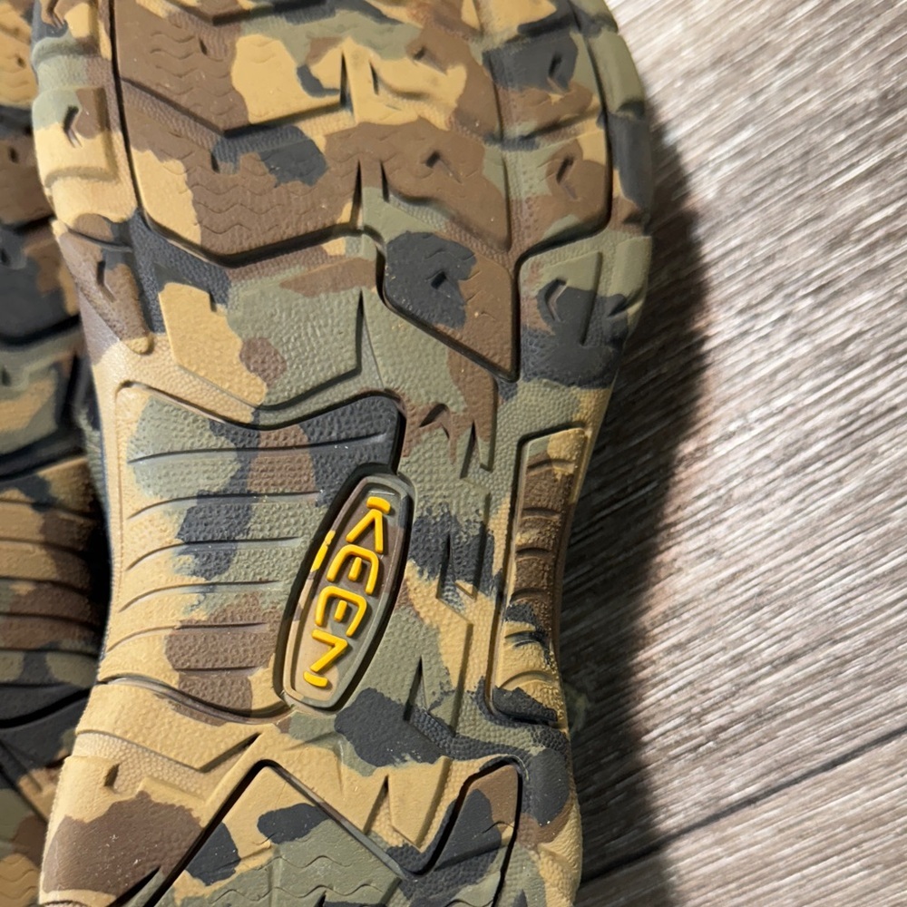 Keen Kids Camouflage Outdoor Sandals size 37 (s158) - Picture 6 of 6